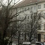 Family Friendly In The Center 公寓 卢布尔雅那